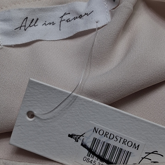 NWT All In Favor Cream Skirt With Front Slit     Size M - Picture 11 of 11